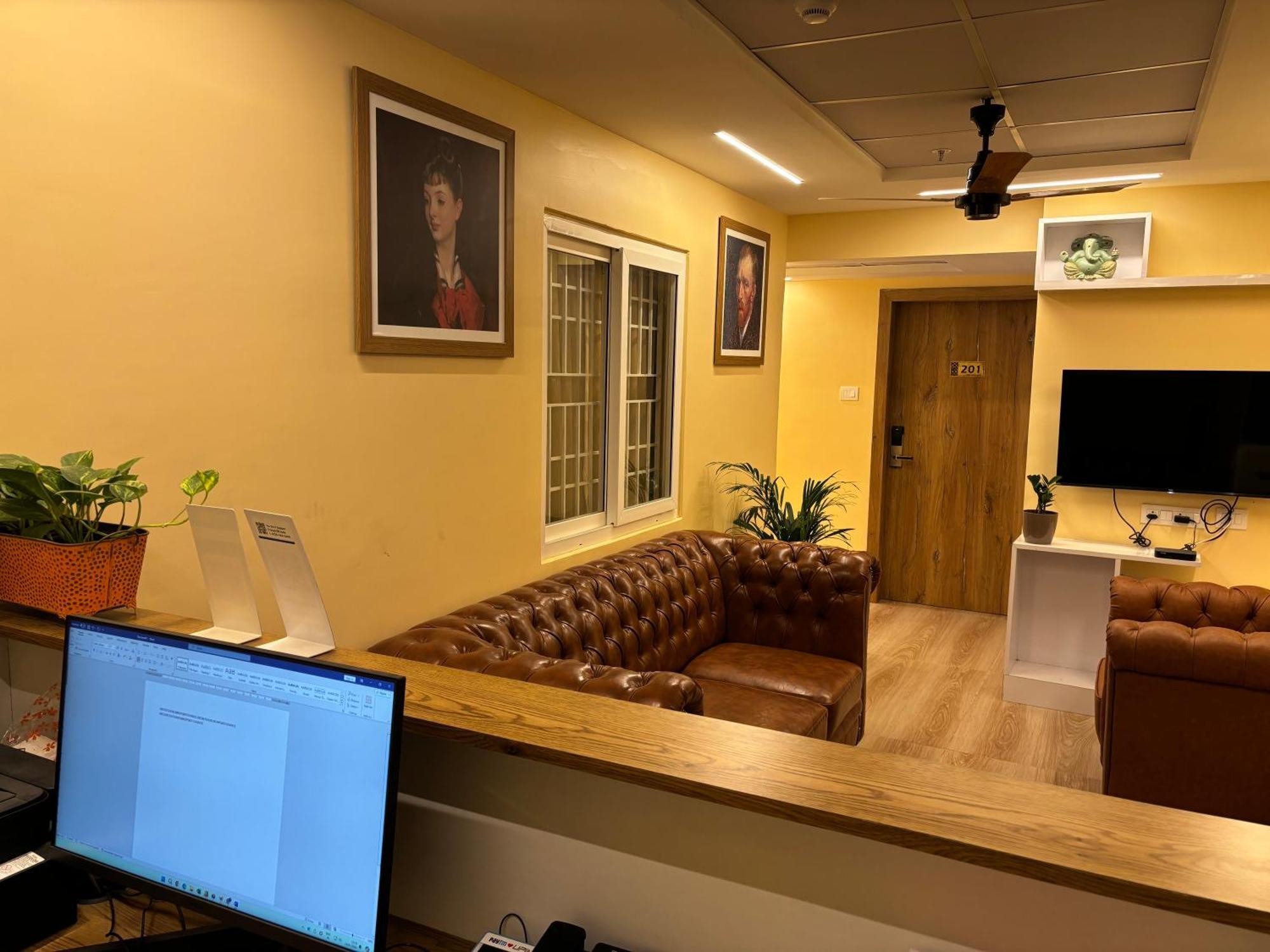 Forest Transit Hotel 코임바토르 외부 사진